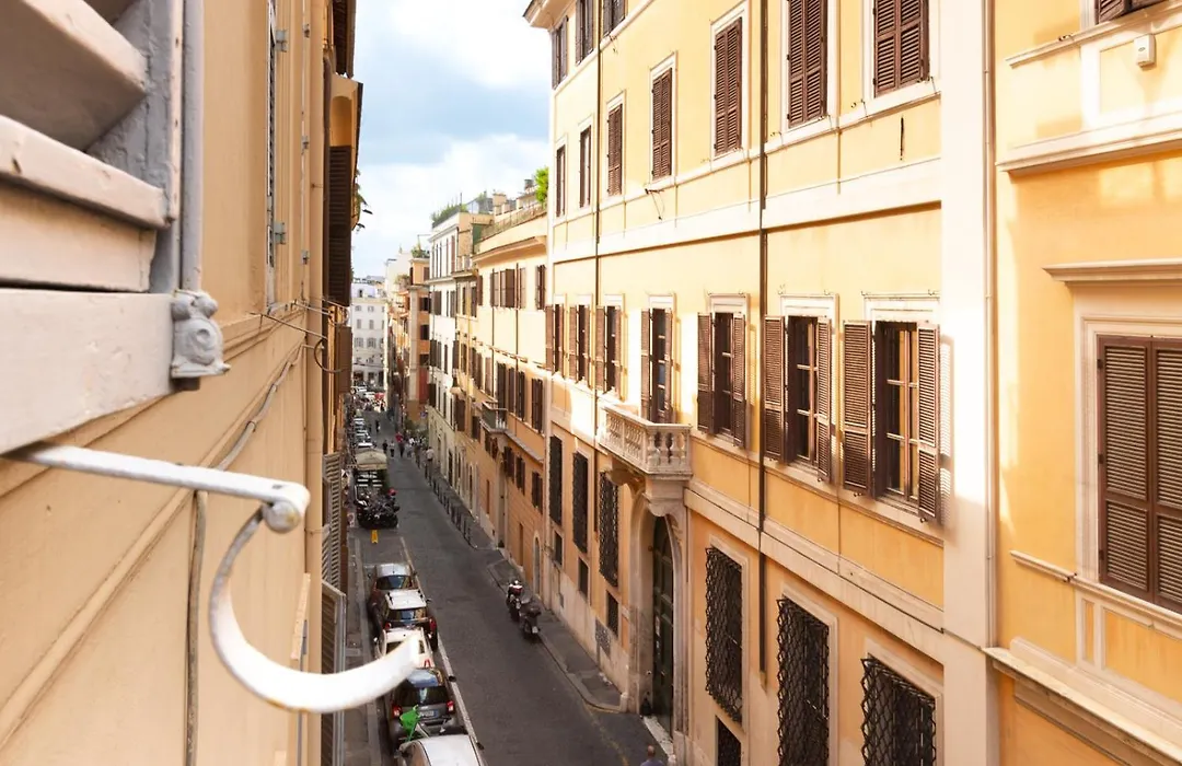 Trevi Apartment-1